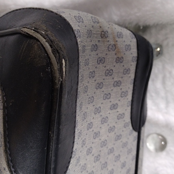 Authentic GUCCI Handbag - Picture 11 of 16